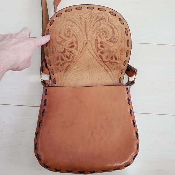 Vintage Hand Tooled Genuine Leather Purse Flower Design Caramel Colour C… - Picture 6 of 12